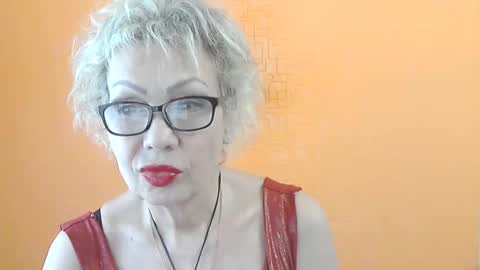 NessyJenixs online show from May 24, 7:26 am