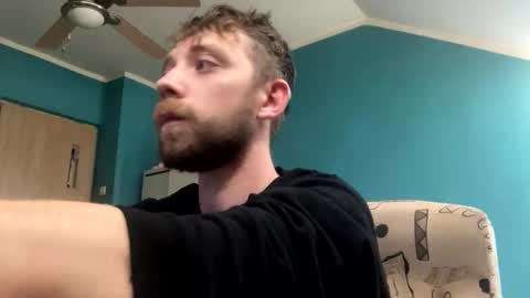 Snapshot of neverland966 chatting on September 18, 9:19 pm Mark online show from September 18, 9:19 pm