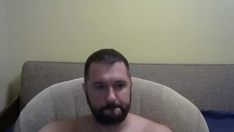 Snapshot of newd123 chatting on October 23, 9:33 am newd123 online show from October 23, 9:33 am