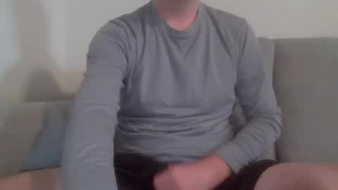 newduser06 online show from January 7, 3:11 am