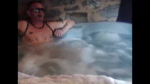 newfun11 online show from November 2, 6:52 pm