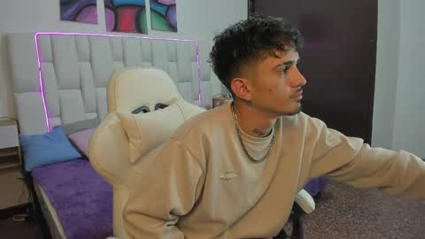 Yeison online show from April 7, 3:08 am