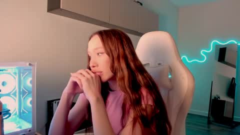 Mina online show from April 15, 7:34 am