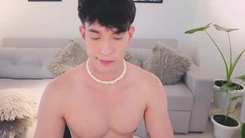 Snapshot of neythan__blaze chatting on September 17, 7:39 pm   online show from September 17, 7:39 pm