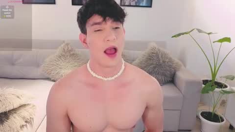 Snapshot of neythan__blaze chatting on September 27, 8:50 pm   online show from September 27, 8:50 pm