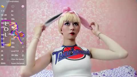 NEZUKO MITSURI online show from October 27, 5:24 pm