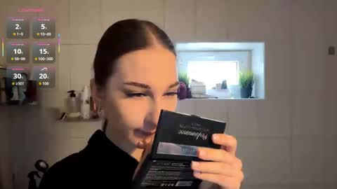 Kate Ng online show from April 22, 8:32 am