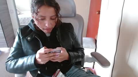 Dani online show from August 5, 9:23 pm