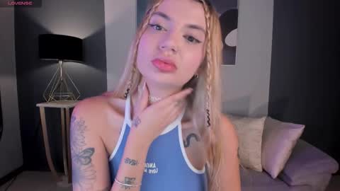 SQUIRTER DOLL    online show from September 14, 11:17 pm