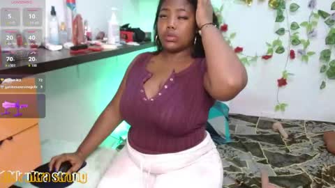 niawk_29_ online show from June 5, 4:56 pm