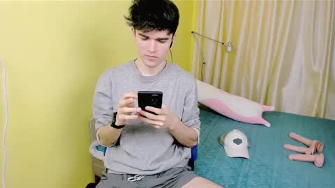 Nick PVT is open FanslyTwitter - Nic kycb online show from December 28, 8:04 pm