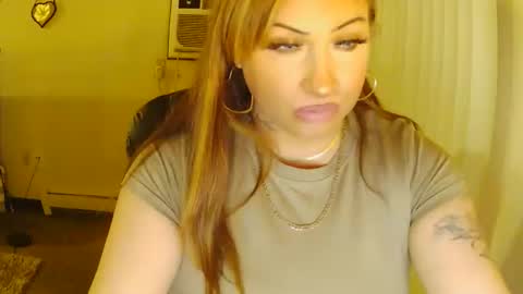 Snapshot of niccibaby chatting on October 24, 12:33 am Nicci babyyy online show from October 24, 12:33 am