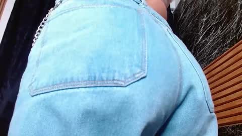 Michell  online show from March 7, 10:54 pm