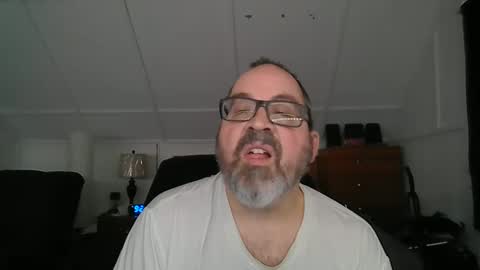 niceguy7208 online show from December 23, 2:24 am