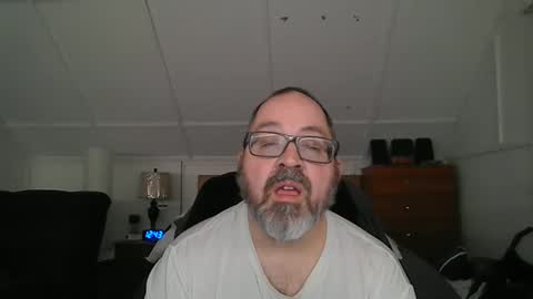 niceguy7208 online show from February 15, 5:41 am