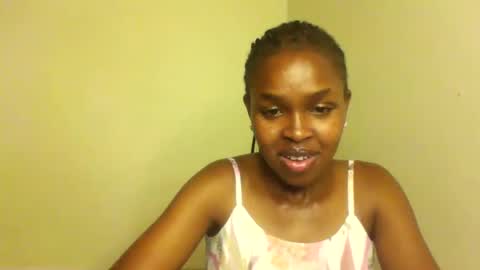 Snapshot of nicemillow chatting on December 8, 7:43 pm nicemillow online show from December 8, 7:43 pm