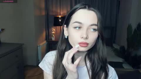 Nicole online show from February 1, 7:33 pm