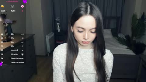 Nicole online show from February 23, 7:49 pm