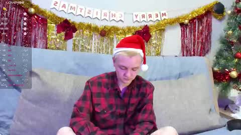 nick_kule online show from December 17, 8:10 am