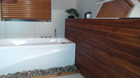 Nick  online show from January 18, 11:52 am