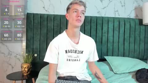 Nick  online show from October 30, 2:06 pm