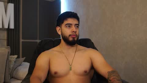 Jhohan online show from December 5, 1:31 pm