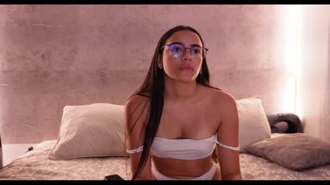 nicky and blake online show from April 9, 6:13 pm