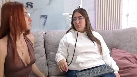 nicky_as online show from April 9, 2:34 pm