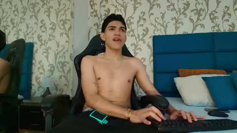 nico_monroet online show from April 18, 9:04 pm