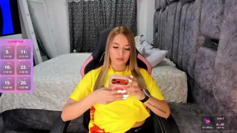 YuliEM online show from July 3, 8:46 pm