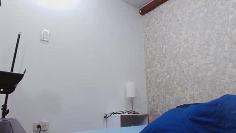 Nicol online show from September 19, 7:28 pm