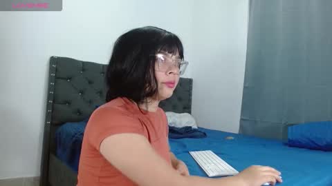 nicol online show from November 9, 12:47 am