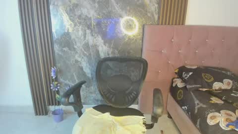 Nicol sanchez online show from May 11, 2:07 am