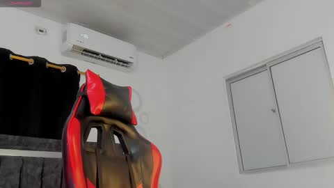 Nicol online show from February 27, 2:37 am