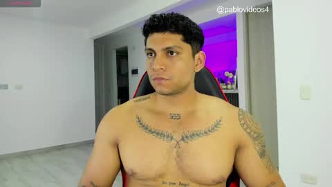 nicolas_montoya online show from October 19, 5:01 am