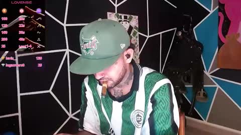 nicolas online show from October 28, 5:52 am