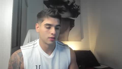 Snapshot of nicolasmuscle chatting on February 28, 3:15 am Andres online show from February 28, 3:15 am