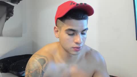 Snapshot of nicolasmuscle chatting on March 9, 5:11 am Andres online show from March 9, 5:11 am
