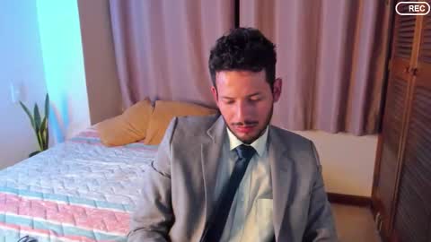 nicolasrodrii online show from January 13, 11:45 pm