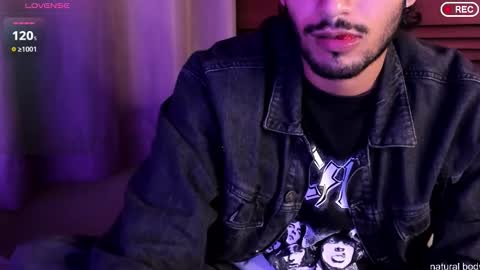 nicolasrodrii online show from October 26, 12:11 am