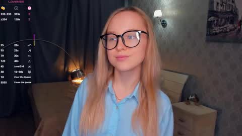 Nicoletta online show from November 14, 6:32 pm