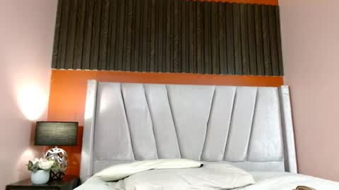 Nicole Ramires online show from November 16, 4:09 pm