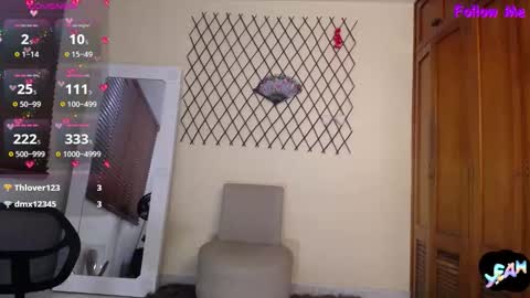 Nicole Santana online show from November 5, 10:23 pm