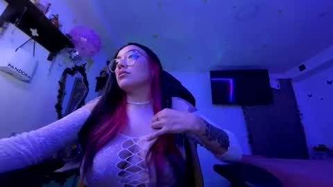 Nicole online show from June 22, 5:26 am