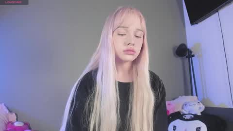 Mary online show from March 19, 10:47 pm