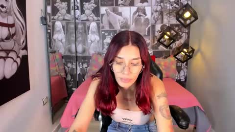 Snapshot of nicolee_angels chatting on March 3, 2:49 pm N i c o l e  online show from March 3, 2:49 pm