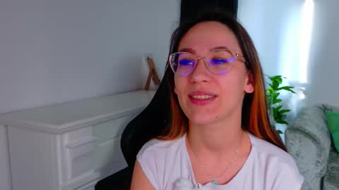 nicoleirisxxx online show from February 13, 6:50 am