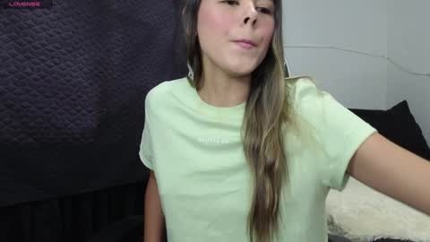 Nicolle online show from January 14, 8:59 pm