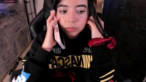 NicolRoss online show from November 9, 4:43 pm