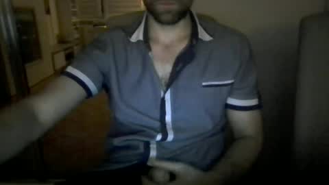 nieznajomy33 online show from June 30, 8:29 pm